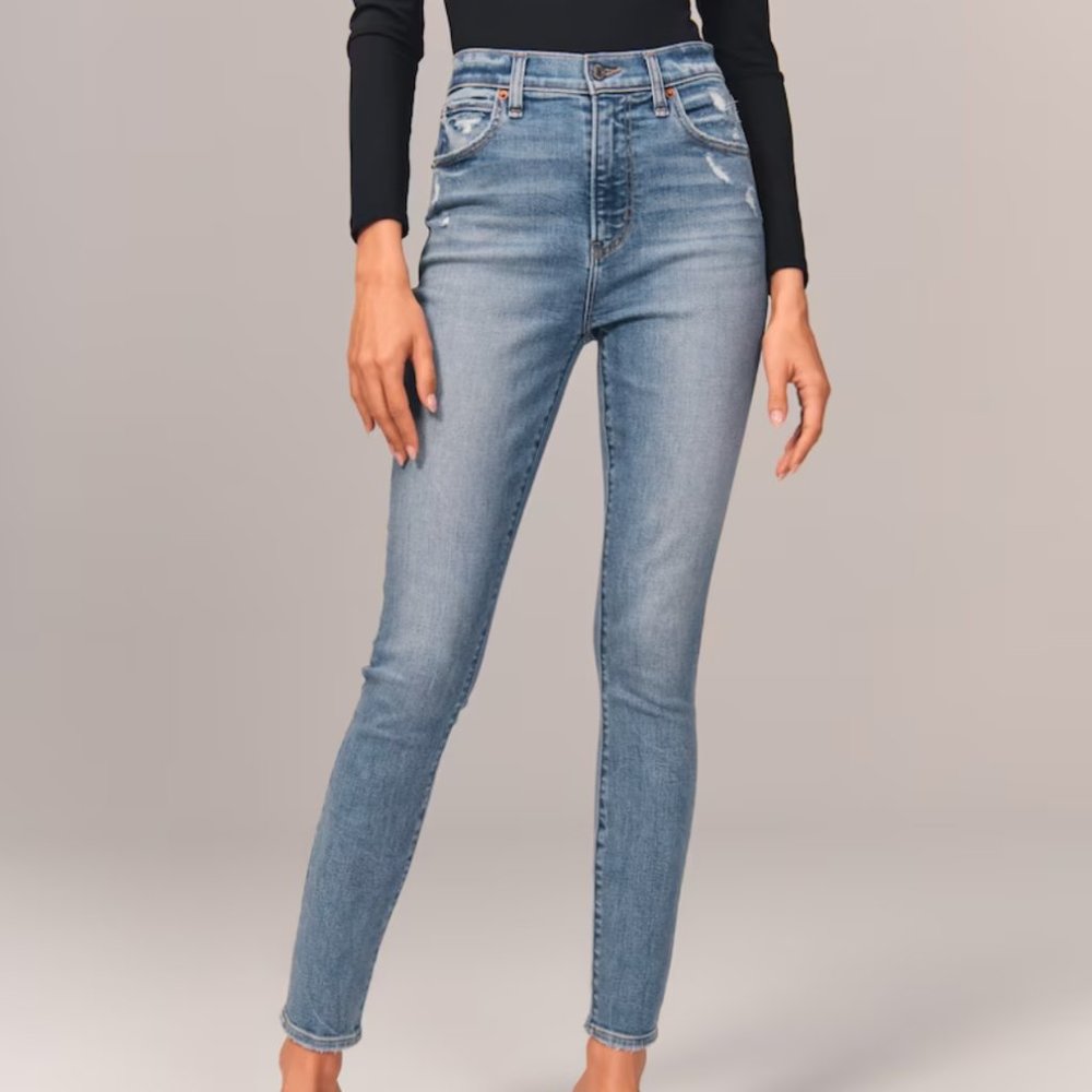 A&F High Rise Super Skinny Ankle Jean Size 30